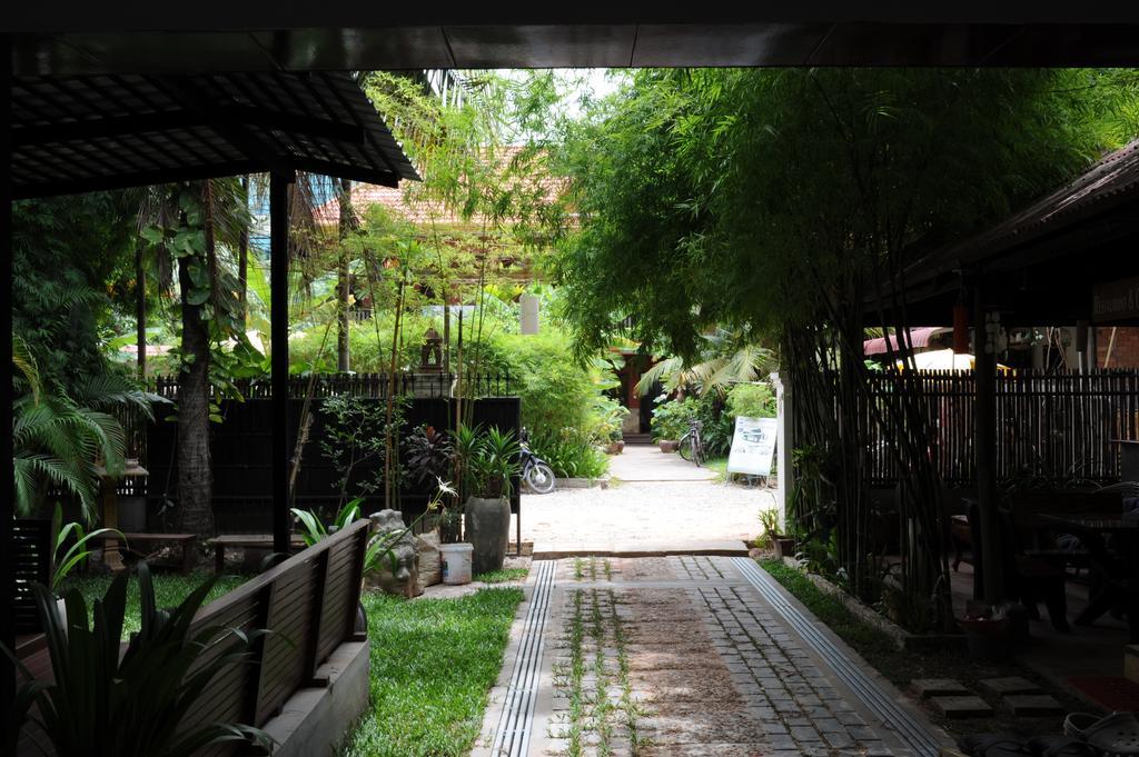 เดอะ ซิตี พรีเมียม เกสต์เฮาส์ เสียมราฐ ภายนอก รูปภาพ